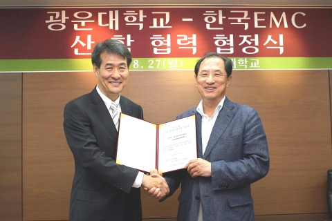 정보 인프라스트럭처 솔루션 업체 한국EMC(대표 김경진)와 광운대학교(총장 이상철)가 산학협력을 체결하고 국내 최초로 정보 스토리지 교과 과정 개설을 비롯, 정보 스토리지 전문 교