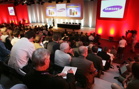 'IFA 2007'의 개막일을 하루 앞둔 30일 오전10시부터 11시까지 한시간 동안  진행된 이번 프레스 컨퍼런스에는 독일 및 유럽지역은 물론 북미, 동남아, 