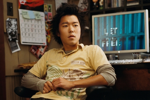 ‘디스터비아’ 한국계 배우 아론 유, Rising Star