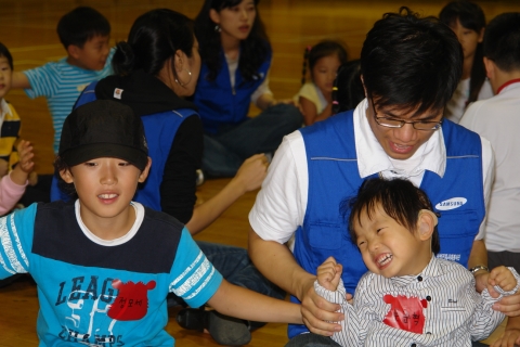 삼성전자, 인공와우수술 환아가족 초청행사 펼쳐