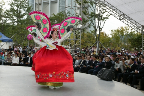 영산무용단의 한국무용