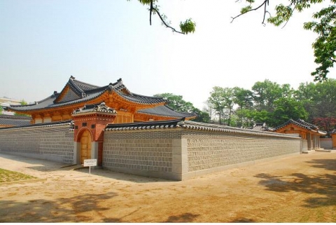 건청궁 복원 전경, 2007년