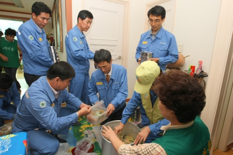 포항제철소 커뮤니케이터, 사랑의 도시락 반찬 배달