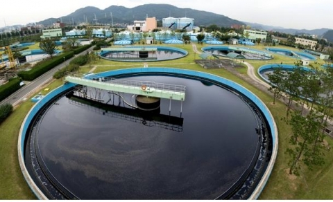 2007 환경사진「대상」작품 (촬영장소 : 대구 달서천 하수처리장)