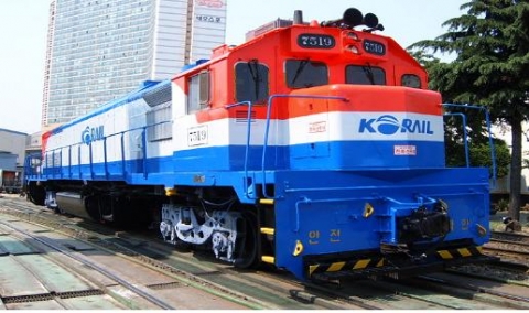 디젤기관차 전면도(운전실이 한쪽만 있음. 2인 승무용)