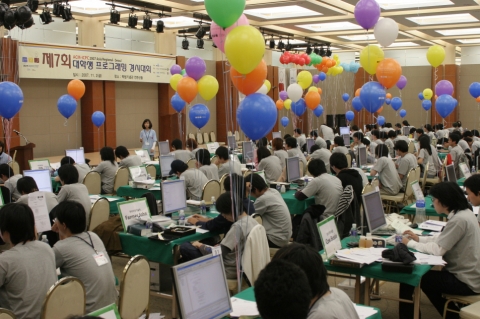 11월 2일(금) 백범기념관에서 개최한 제7회 대학생 프로그래밍 경시대회 모습