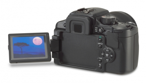 파나소닉코리아가 국내 첫 출시한 DSLR 카메라 파나소닉 루믹스 L10