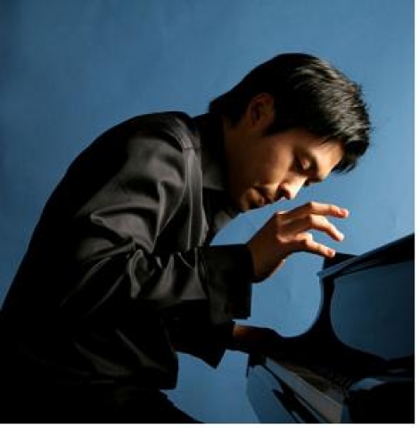 피아니스트 김선욱