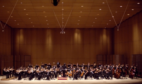 서울시립교향악단의 연주장면