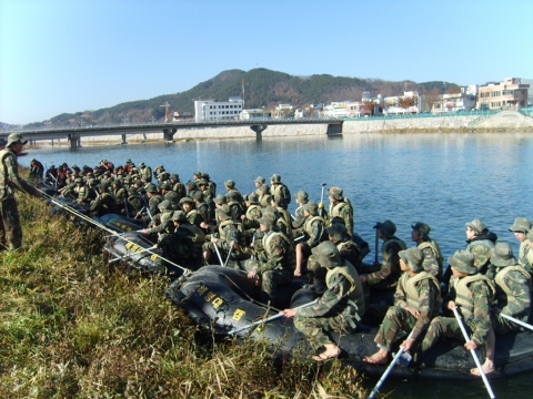 고무보트 수상훈련