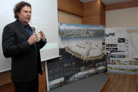 심사위원장을 맡은 George Hargreaves (Harvard University 교수)의 심사결과에 대한 설명