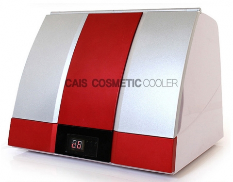 카이스전자 KC-110 화장품냉장고. 계절별 온도 맞춤기능과 획기적인 저소음이 특징