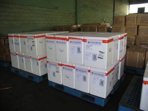 남북의료협력재단이 12월 12일(수) 인천항을 통해 북한 남포항으로 보낼 독감백신(약 8억6천만원 상당)