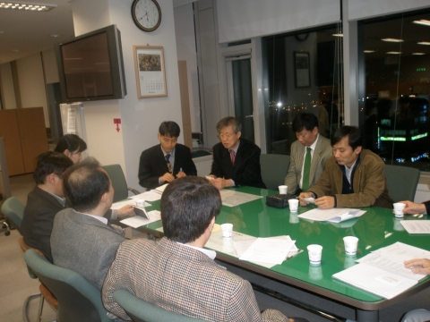 포스텍, 한동대, 위덕대, 포스데이타 등 U-정보화 자문단이 6일 포항시 발전 방향에 대해 서로 의견을 나누었다.