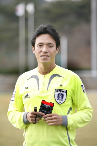 국제축구심판자격을 획득한 현대중공업 김상우 대리