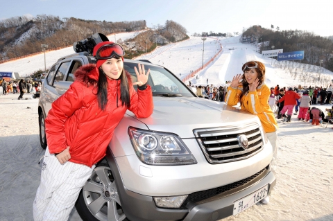 기아차, 스키장서 모하비 이색전시회 개최