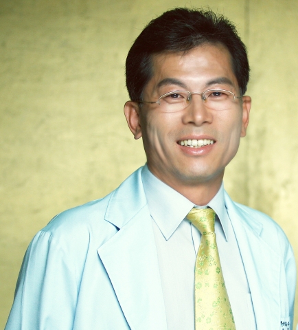 하충효 원장