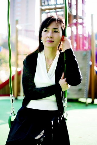 인터넷서점 인터파크도서 선정 ‘2007년 한국문학을 빛낸 7대 작가’ 중의 하나로 꼽힌 공지영 작가가 23일 인터파크도서 100명의 독자들과 만남을 갖고 우리 시대의 ‘집’과 ‘가족’의 의미에 대해 얘기한다.