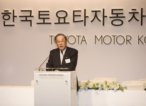 신라호텔 기자회견에서의 조 후지오 회장