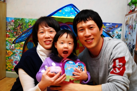 ‘행복한 나눔, 100원의 기적’에 참여한 미소가 서포터즈 가족