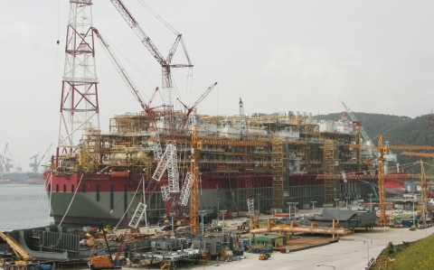 현대중공업이 프랑스 토탈(TOTAL)사로부터 수주한 약 15억불 규모의 악포 FPSO.