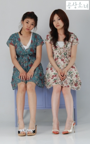 "공상소녀"(www.gongsang.kr)는 기존 주력상품인 콜렉션 플로럴 프린트 미니원피스 외에 다양한 다이마루 소재의 여성의류를 선보일 예정이다.