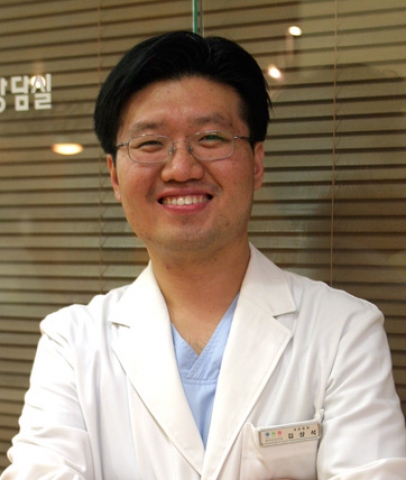 깔리아덴 치과 김태우 대표원장