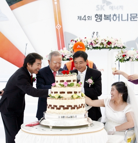 장애인 커플 50쌍의 합동 결혼식