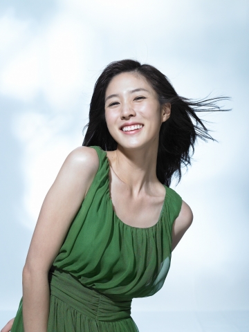탤런트 이수경, 비듬방지 샴푸 ‘큐레어’ 새 모델되다