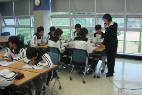 KHC교육원 임지민 원장, 한국화이바 신입사원 대상 행동유형분석 (DISC) 진단