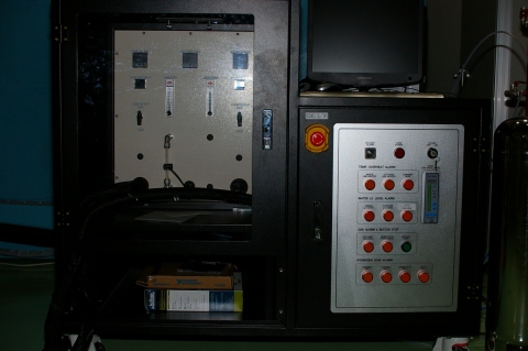 하나로 NRF에 설치된 수소연료전지 실증장치 제어부