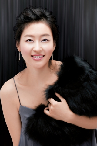코리아나, 파티어를 사로잡는 파티 메이크업