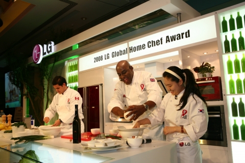 LiveCookingShowAinsley Harriott2