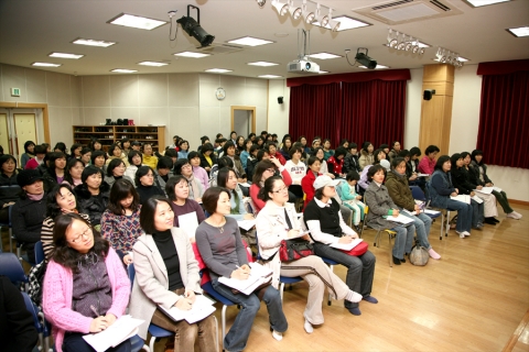 노벨과개미, 33차 ‘부모 아이사랑 강연회’ 뜨거운 호응 속 마무리