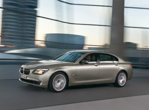 BMW 뉴 7시리즈 인천국제공항 무료 발레파킹 서비스 실시