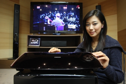 삼성전자, 액자 걸듯 손쉽게…진정한 벽걸이 TV 시대 개막