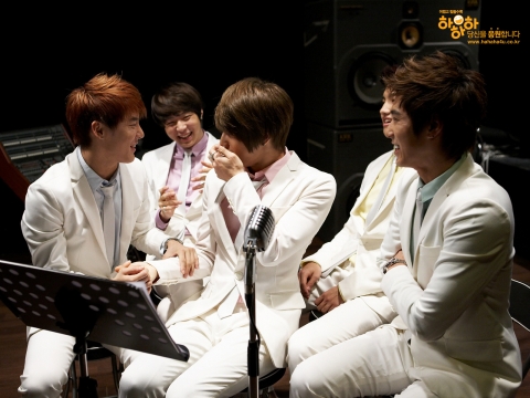 동방신기, 아카펠라 ‘하하하송’도 인기 폭발