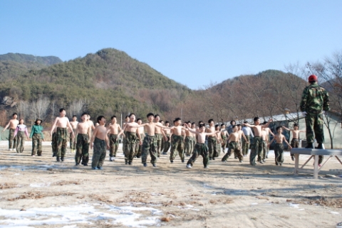 기축년 새해, 초중학생 60명 ‘해병대 전략캠프’ 참가