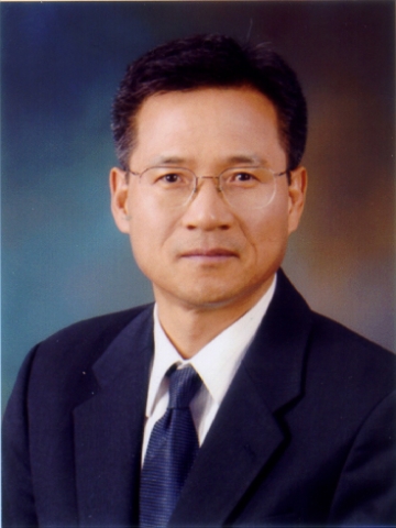 경청호 현대백화점그룹 부회장, 철탑산업훈장 수상