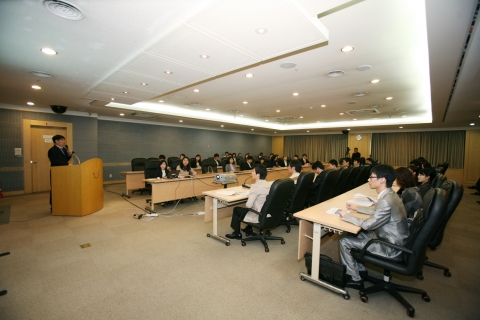 16일, 코레일 대전 본사에서 오리엔테이션중인 청년인턴들의 모습.