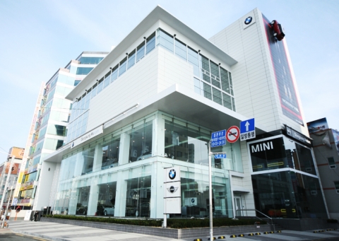 BMW 해운대 전시장 전경