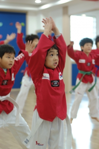 신나고 즐거운 영어와 태권도 동시교육 태글리쉬 수업시간