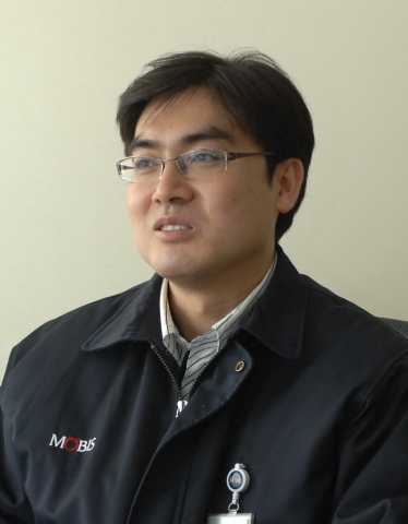 세계적인 교수․박사들을 제치고 영국의 케임브리지 국제연구센터(IBC)에서 발행하는 ‘20세기 뛰어난 세계의 지식인 2000명’에 선정돼 화제가 되고 있는 현대모비스 고창성 주임연구