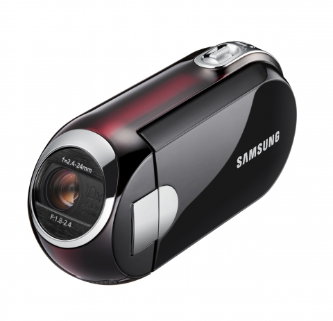 Samsung Focuses On Ergonomics With Two New Digital Camcorders