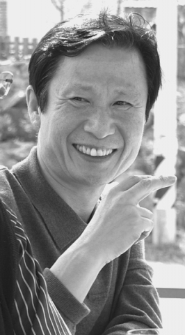 테마수필 김영태 회장