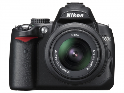 니콘 보급형 DSLR 카메라 D5000