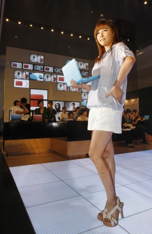 삼성 미니노트북 N310, 빈폴과 함께 ‘삼성딜라이트’서 패션쇼 개최