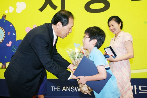 신한카드, 제 8회 꼬마피카소 글/그림 축제 시상식 개최