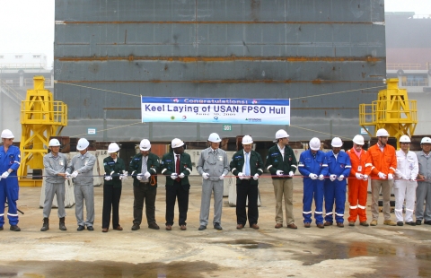 현대重, 세계 최초 전용도크서 첫 FPSO 기공