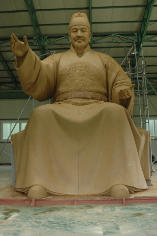 “광화문 세종대왕 동상, 소매맵시까지 세심하게”…본격적인 동상 제작 착수